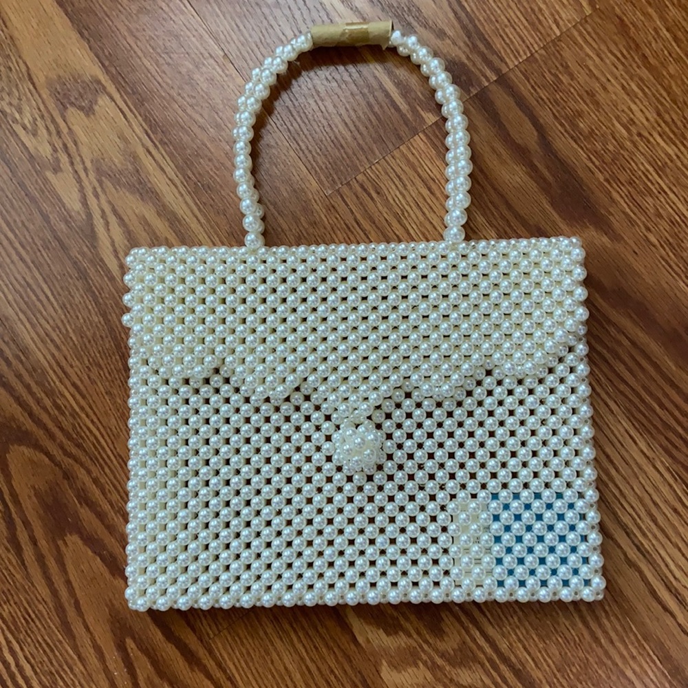 Pearl Purse